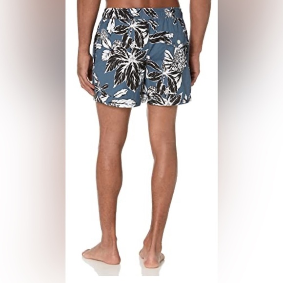 Good Threads Swim Trunks Size Large - Picture 2 of 10